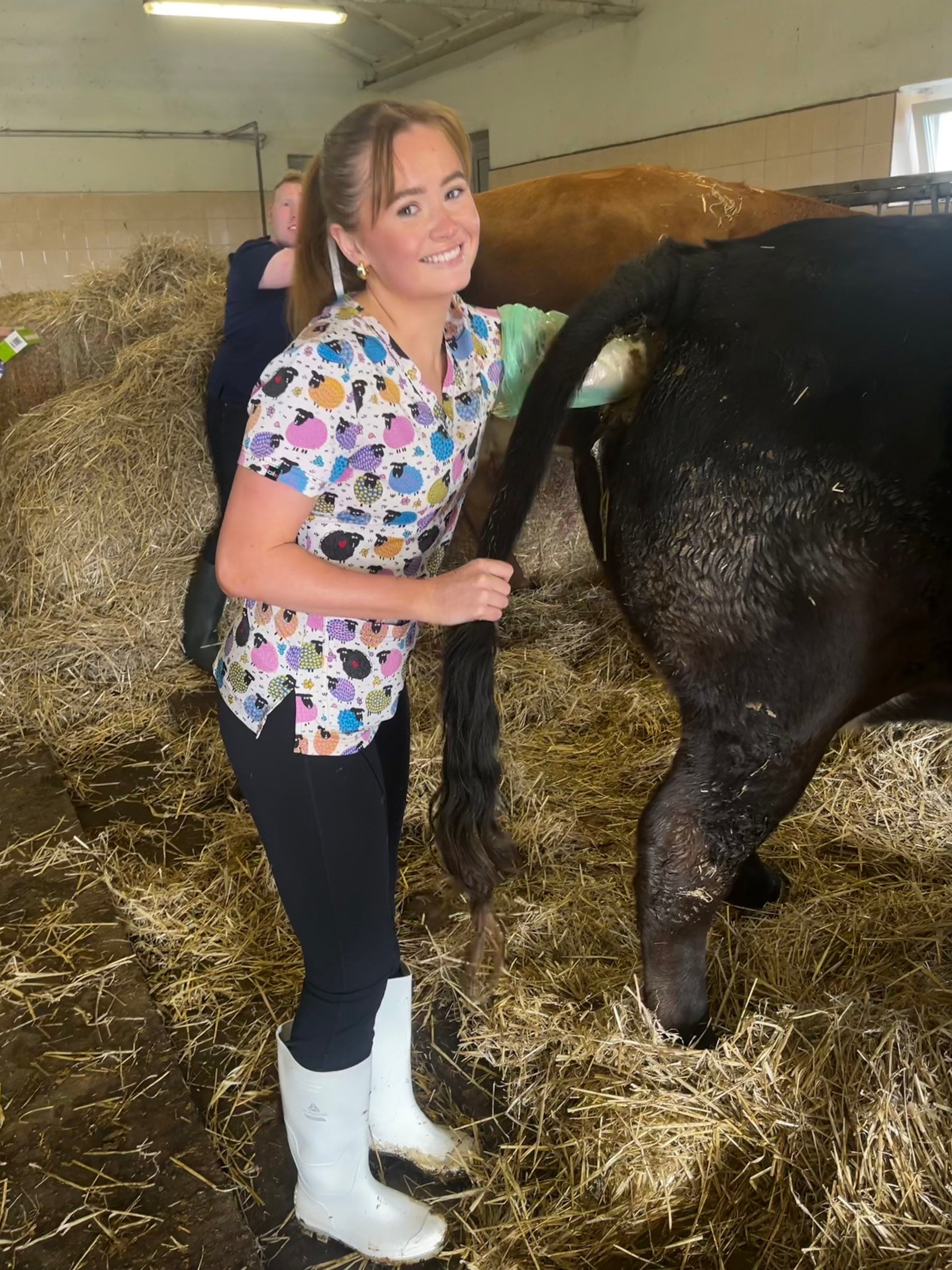 Chaylee - Happythreads Affiliate and veterinary med student