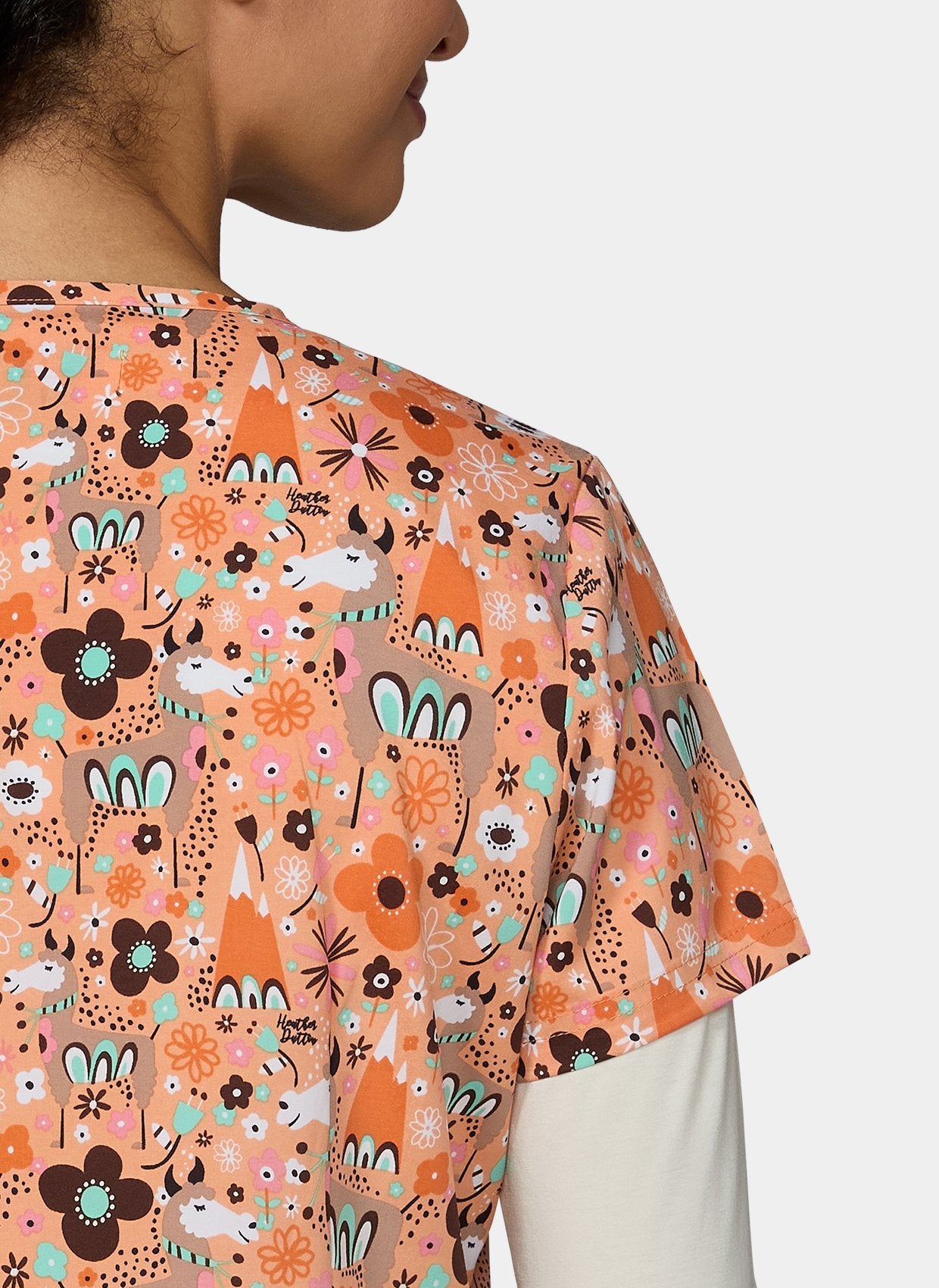 Women's Koi Basics Leslie Scrub Top in Lovely Lamas